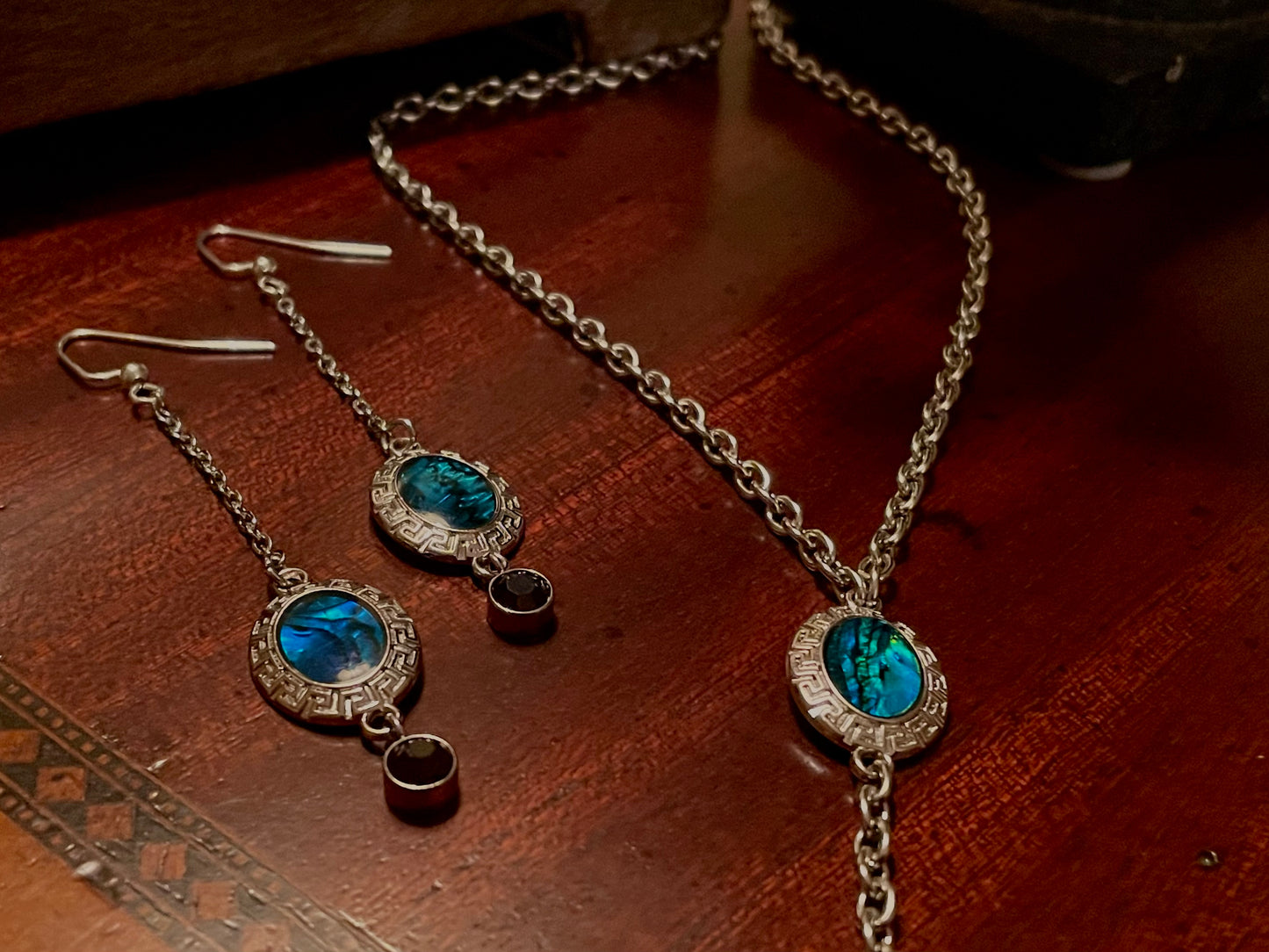 boujee oyster necklace & earrings set